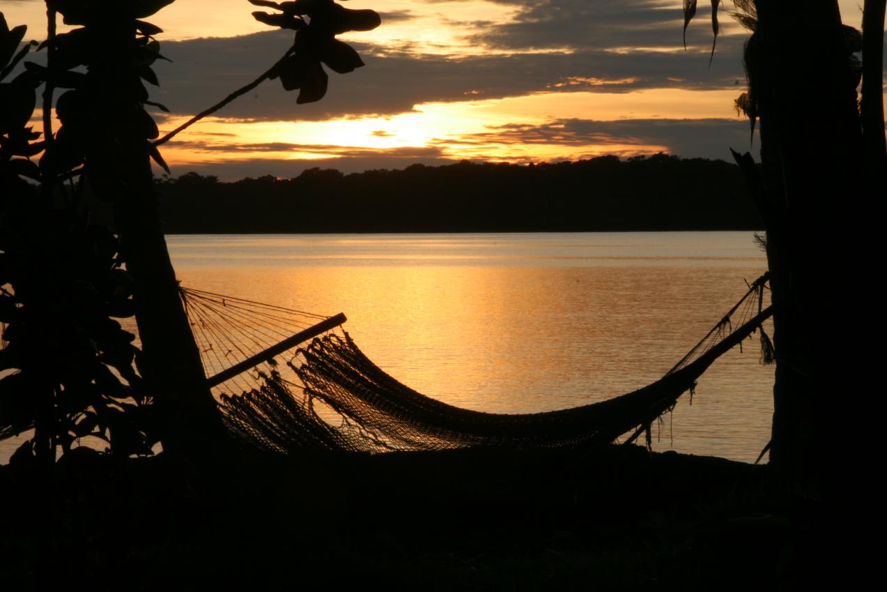 Couché de soleil au Costa Rica - AILS
