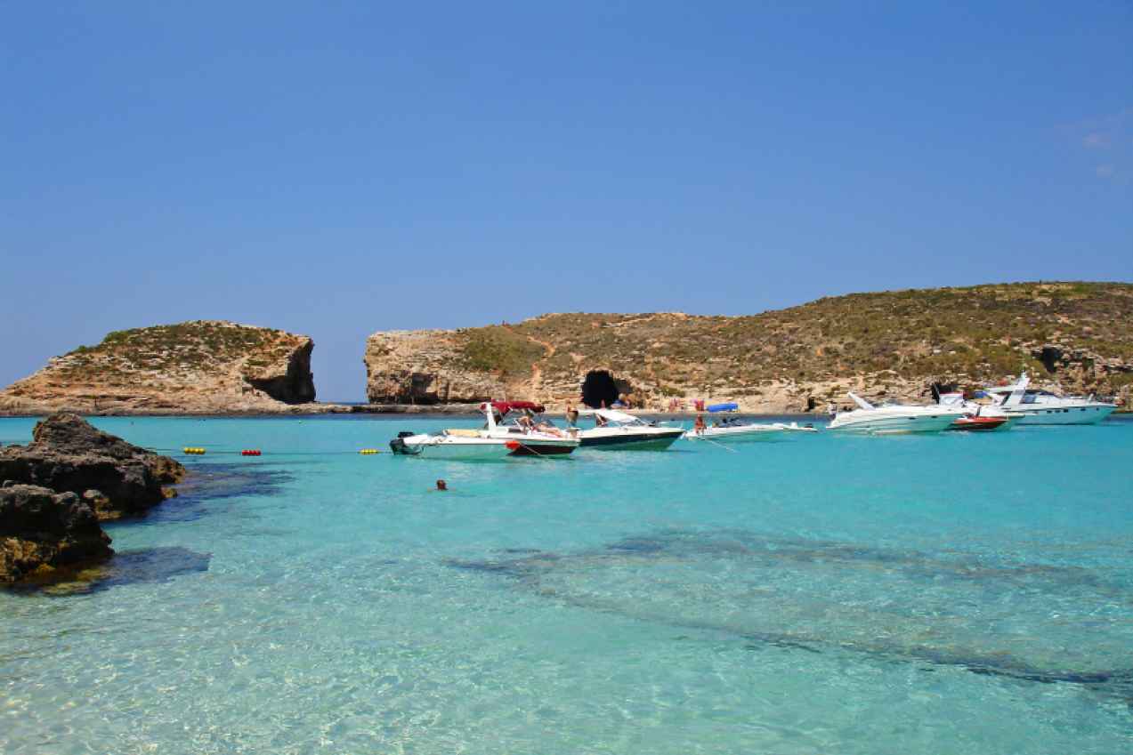 Bateaux sur la côte de Malte - AILS